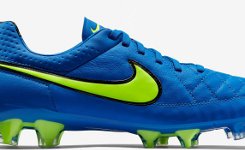 blauwe-nike-tiempo-v-voetbalschoenen.jpg
