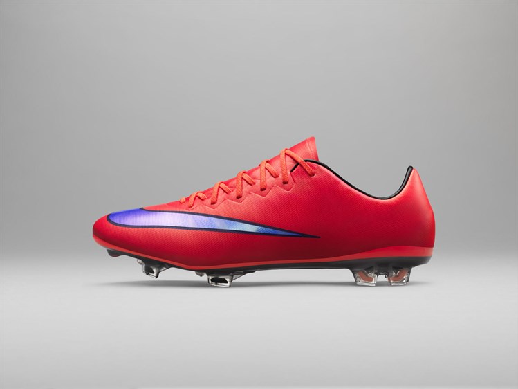 Bevestiging Ochtend gymnastiek Legende Fel rode Nike Mercurial Vapor X voetbalschoenen 2015 - Voetbal-schoenen.eu