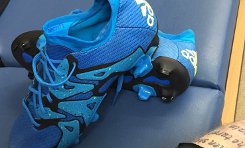 blauwe-adidas-x15-voetbalschoenen.jpg