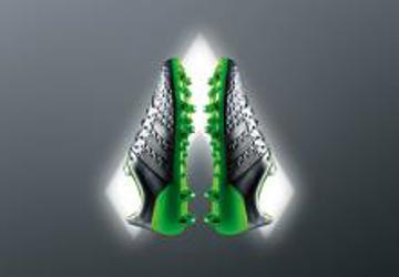 adidas-ace-voetbalschoenen-zilver.png