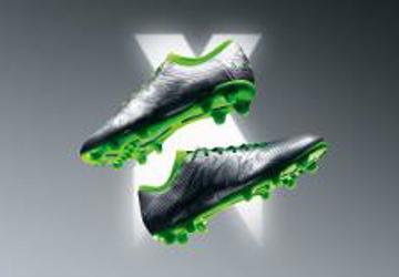 zilveren-adidas-x-15-1-voetbalschoenen.png