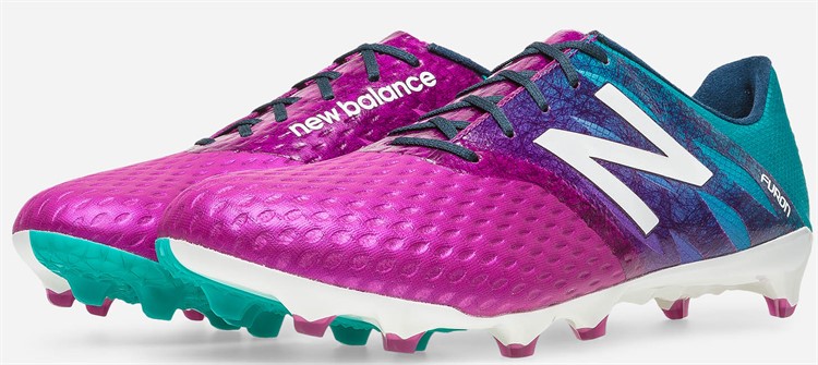 Paarse -New -Balance -Furon -voetbalschoenen