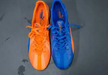 puma-evospeed-trick-schoenen-blauw-oranje.jpg