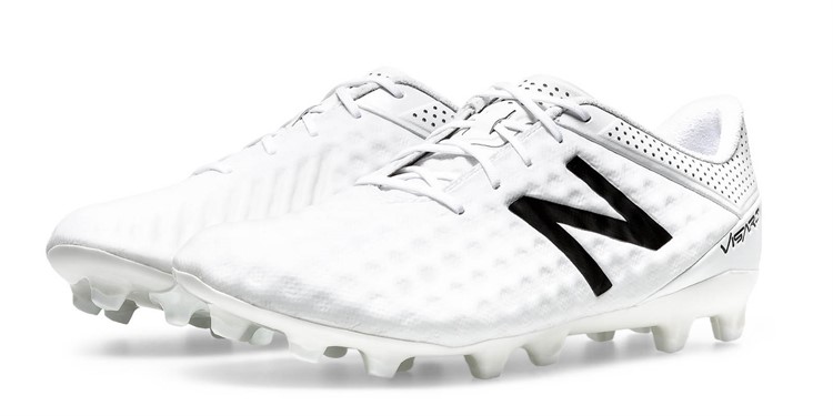 Witte -new -balance -visaro -voetbalschoenen