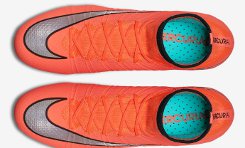 oranje-nike-mercurial-superfly-voetbalschoenen.jpg
