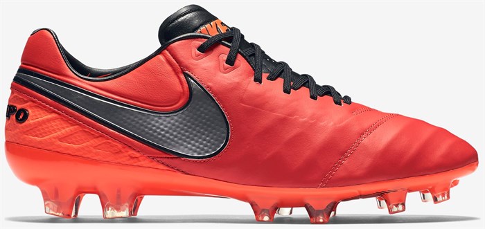 Rode Nike Tiempo Legend 6