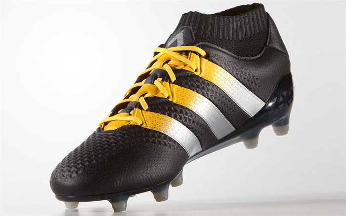 Zwarte Adidas Ace 16+ Primkenit Voetbalschoenen Met Gele Details 3 (1)