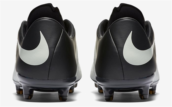 Wit -zwarte Nike Hypervenom Phinish Tech Craft Voetbalschoenen 3