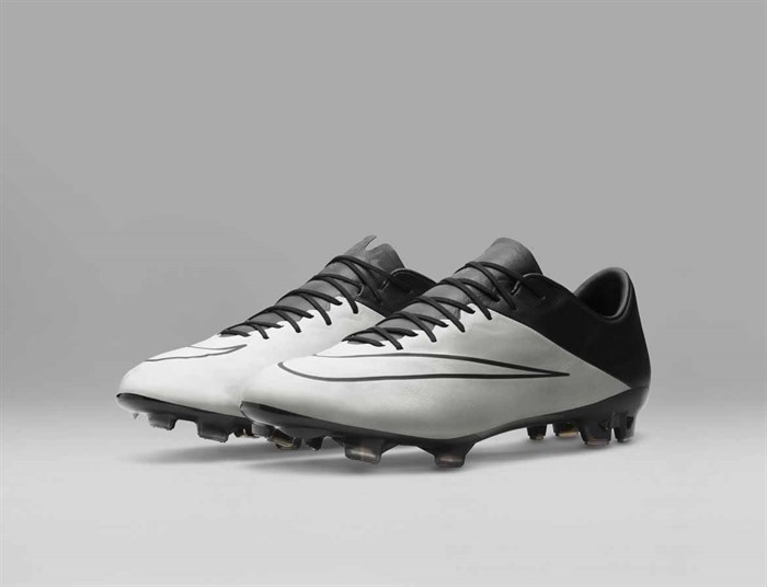 Wit -zwarte Nike Mercurial Vapor X Tech Craft Voetbalschoenen