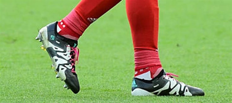 rijstwijn Scheiding Verschuiving Gareth Bale stapt eindelijk over naar adidas X16.1 voetbalschoenen -  Voetbal-schoenen.eu