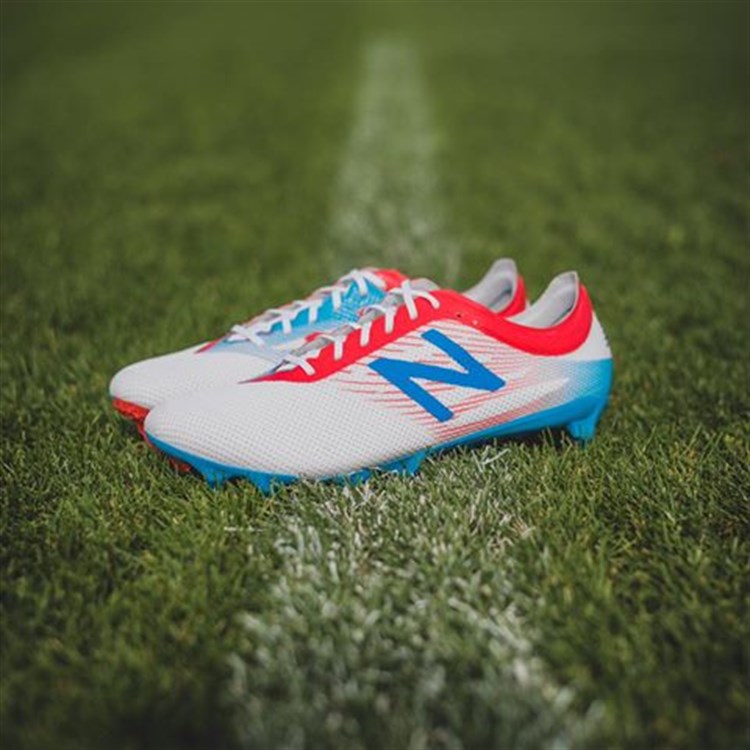 Witte New Balance Furon Voetbalschoenen