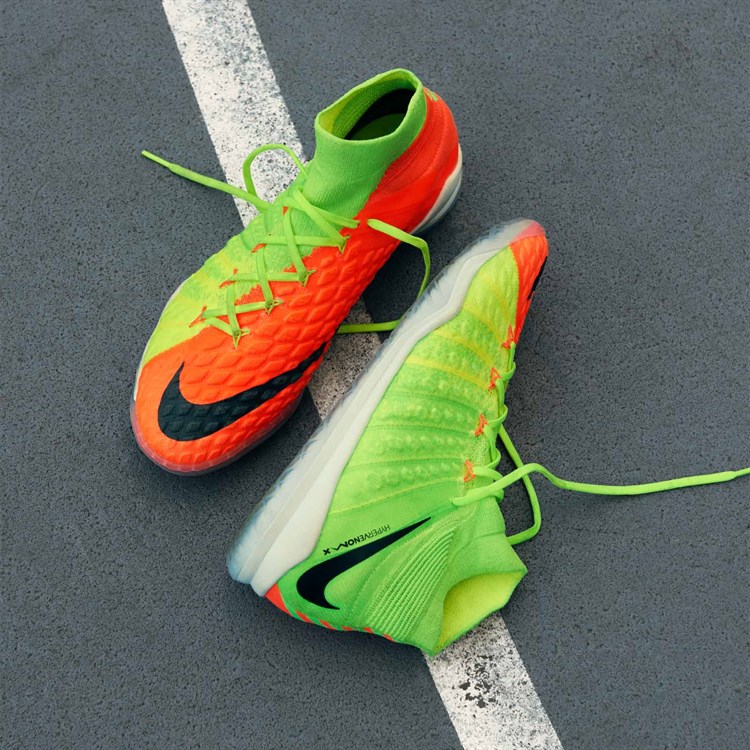 Nike Hypervenom Phantom III DF FG .com