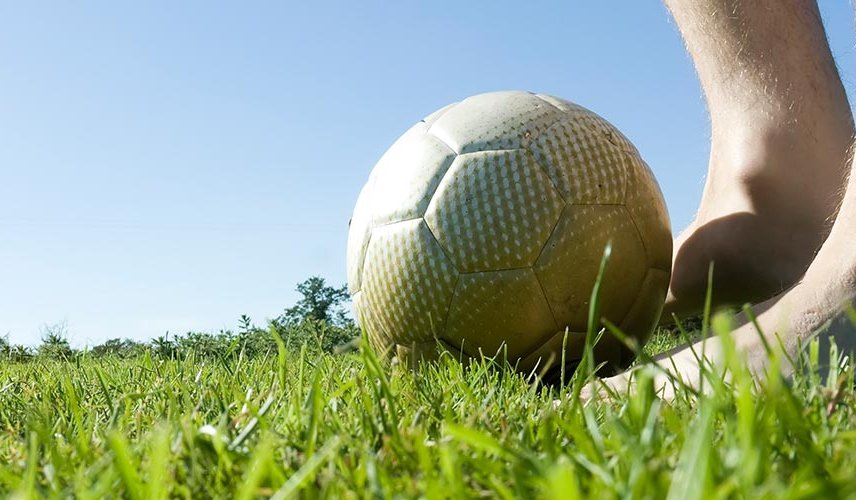 Voetbalschoenen voor top brede voeten