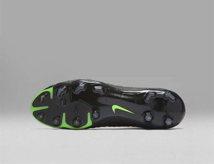 Nike -Hypervenom -Phantom -3-DF-Tech -Craft -voetbalschoenen -5