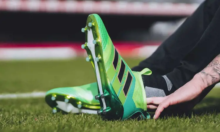 Groene adidas ACE17 + TURBOCHARGE voetbalschoenen