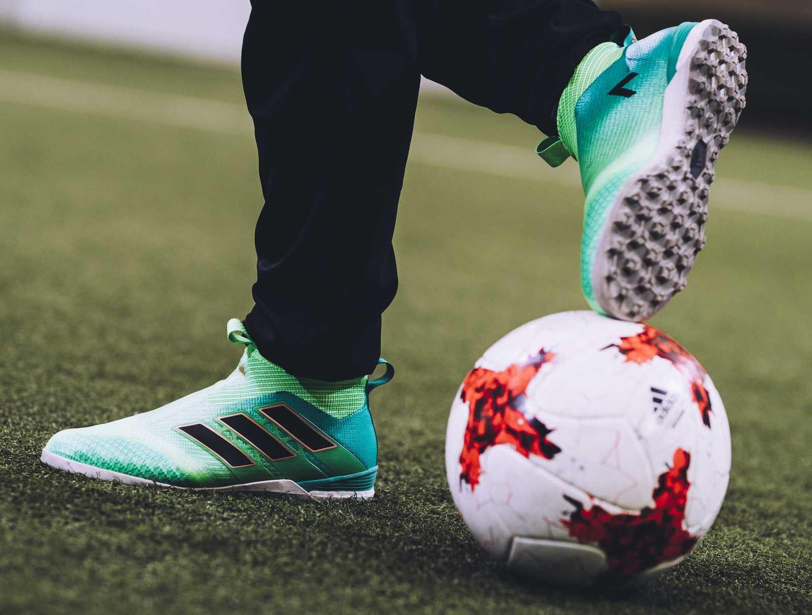 welke voetbalschoenen op kunstgras
