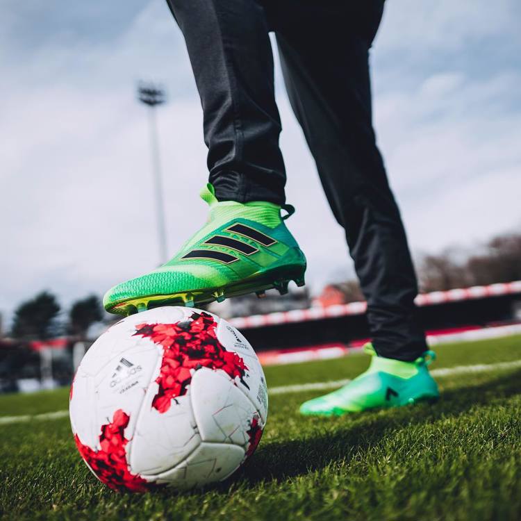 Sportman Madison Rubriek Goedkope voetbalschoenen met enkelsok - Voetbal-schoenen.eu