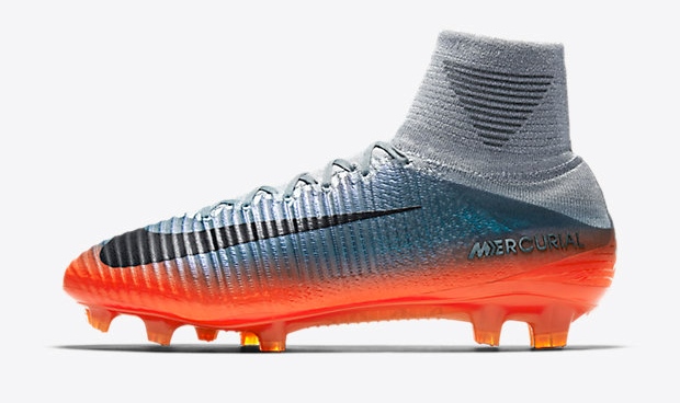 nieuwste voetbalschoenen ronaldo