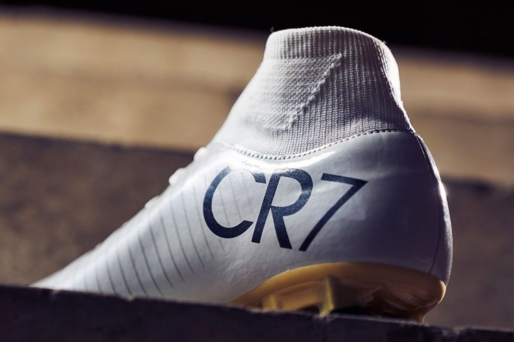 Goedkope CR7 Nike Vitorias 2016 Ballon voetbalschoenen - Voetbal-schoenen.eu