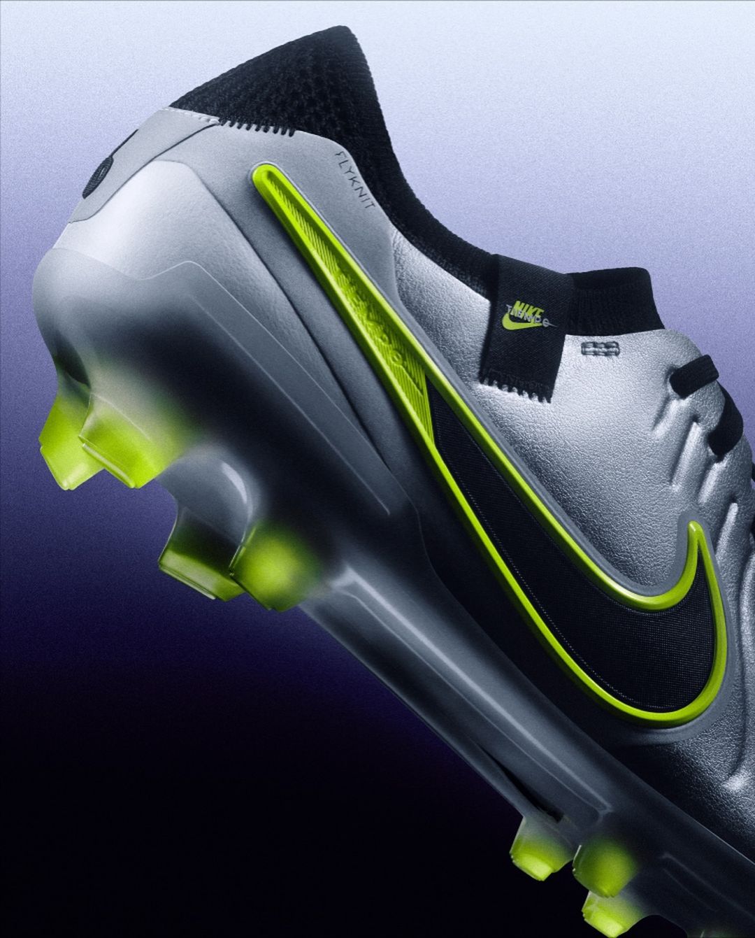 De Nike voetbalschoenen uit het Mad Voltage pack zijn fel geel! 