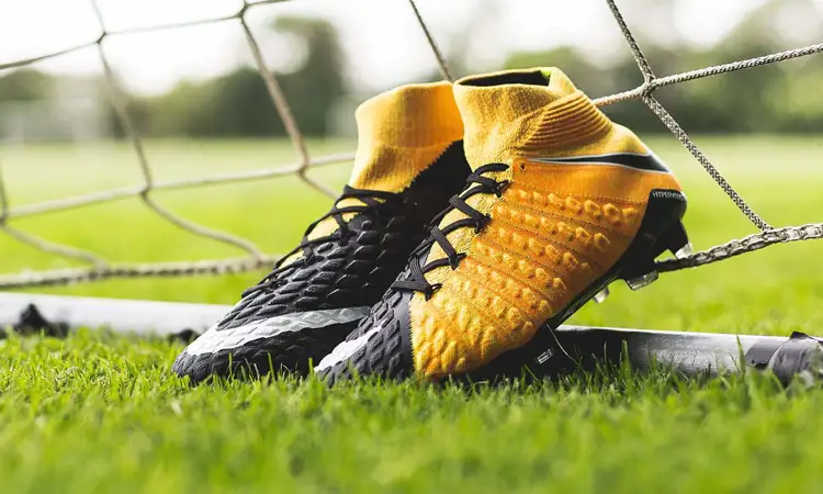 Oranje zwarte Nike Hypervenom Phantom III voetbalschoenen