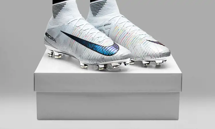 Nike Limited-edition Mercurial CR7 voetbalschoenen - Voetbal-schoenen.eu