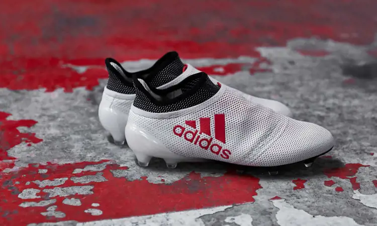 Gemengd terug Boren adidas lanceert wit rode adidas X17 Cold Blooded voetbalschoenen -  Voetbal-schoenen.eu