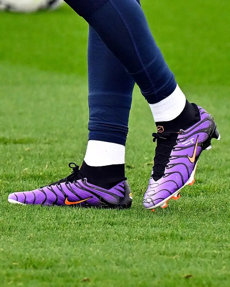 Dit zijn de paarse Nike Zoom Air Mercurial voetbalschoenen