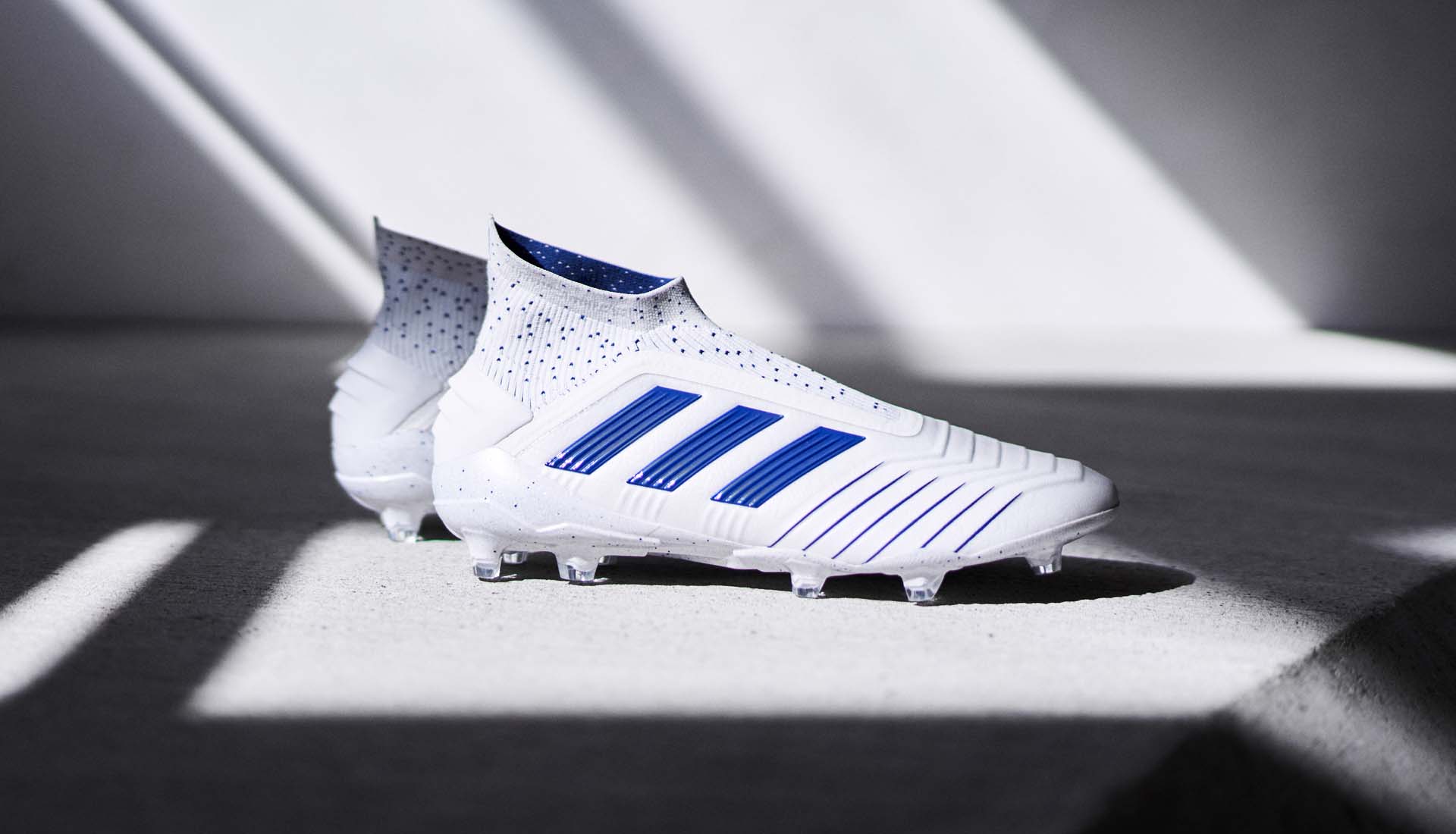 witte voetbalschoenen