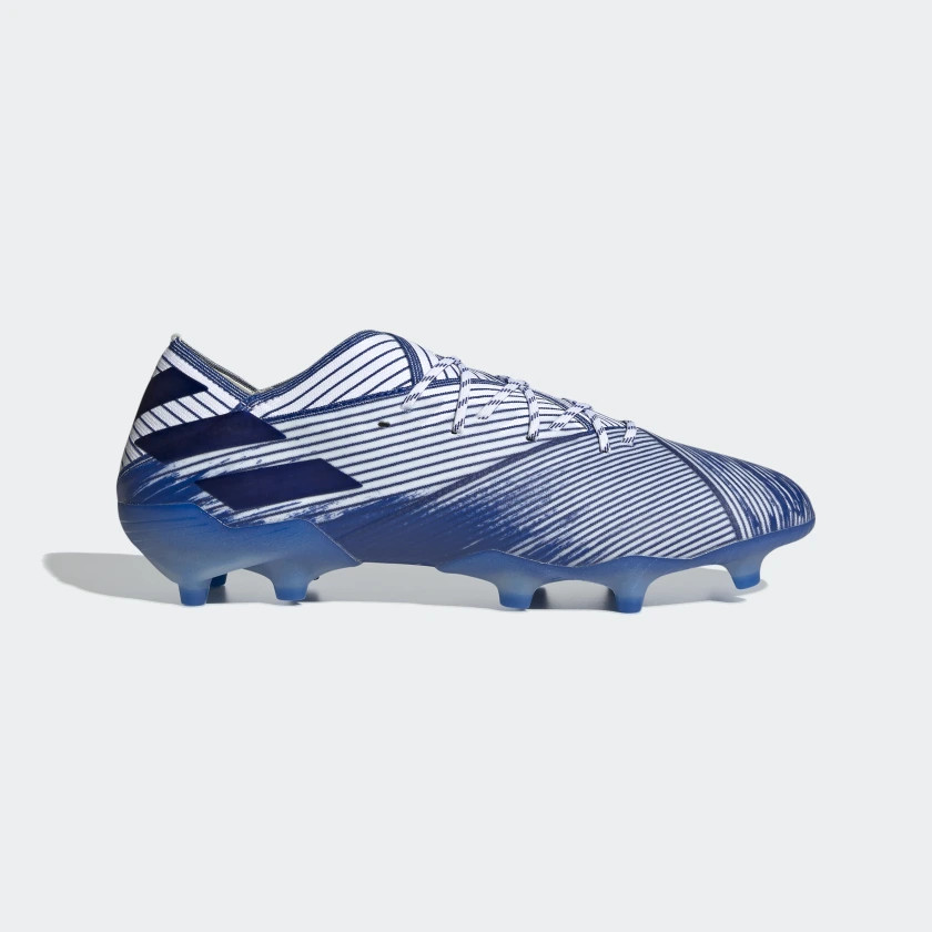 witte voetbalschoenen