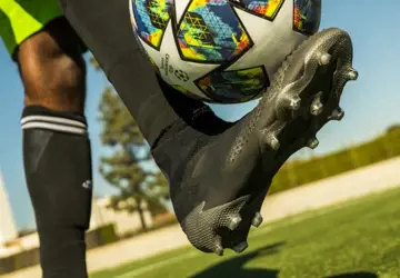 zwarte-adidas-predator-20-voetbalschoenen-d.jpg