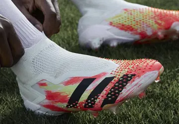 wit-rood-gele-adidas-predator-voetbalschoenen-uniforia-pack.jpg