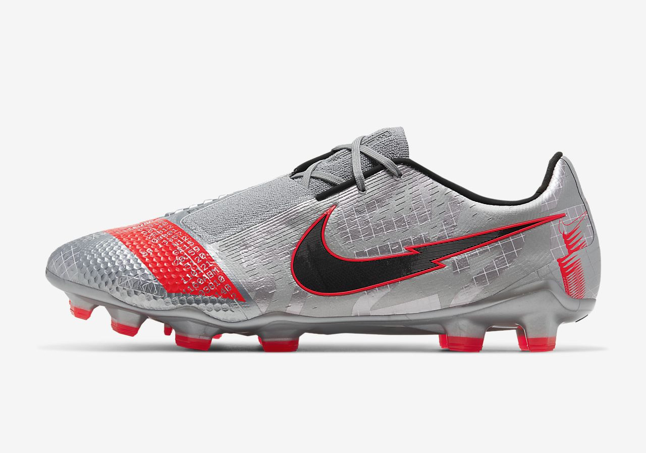 dronken Gespecificeerd contant geld Grijs/roze Nike Phantom VNM voetbalschoenen - Neighbourhood pack -  Voetbal-schoenen.eu