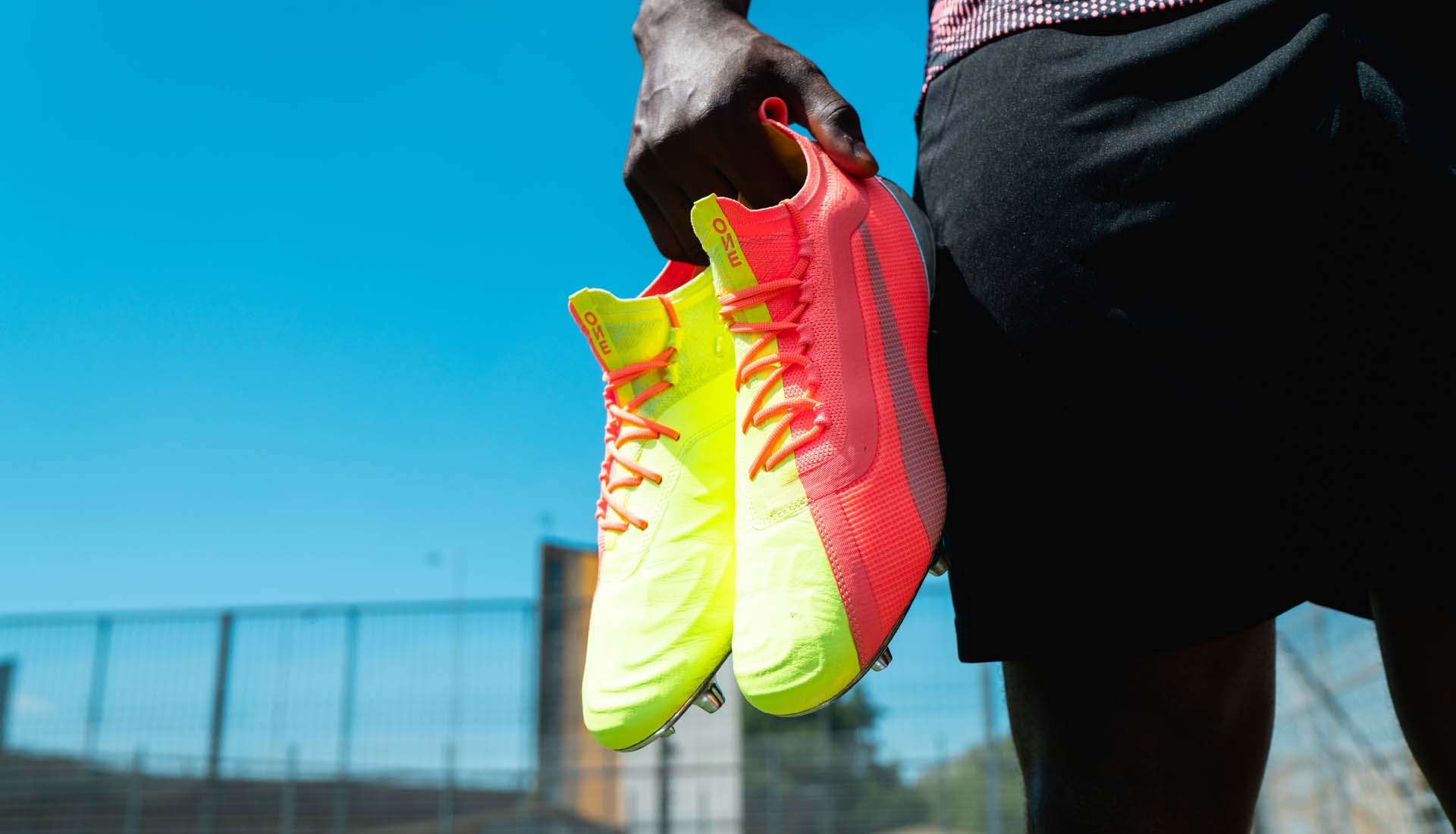 Puma one voetbalschoenen deals
