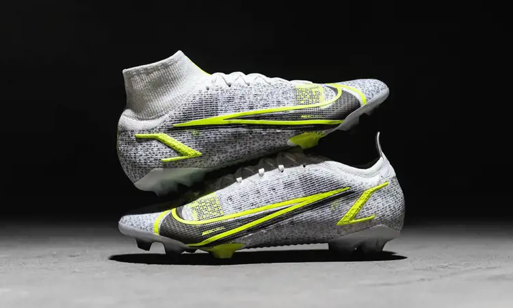 Nike lanceert gloednieuwe Nike Mercurial Silver Safari voetbalschoenen!