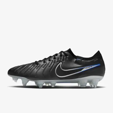 Het Black pack! Dit zijn de zwarte voetbalschoenen van Nike