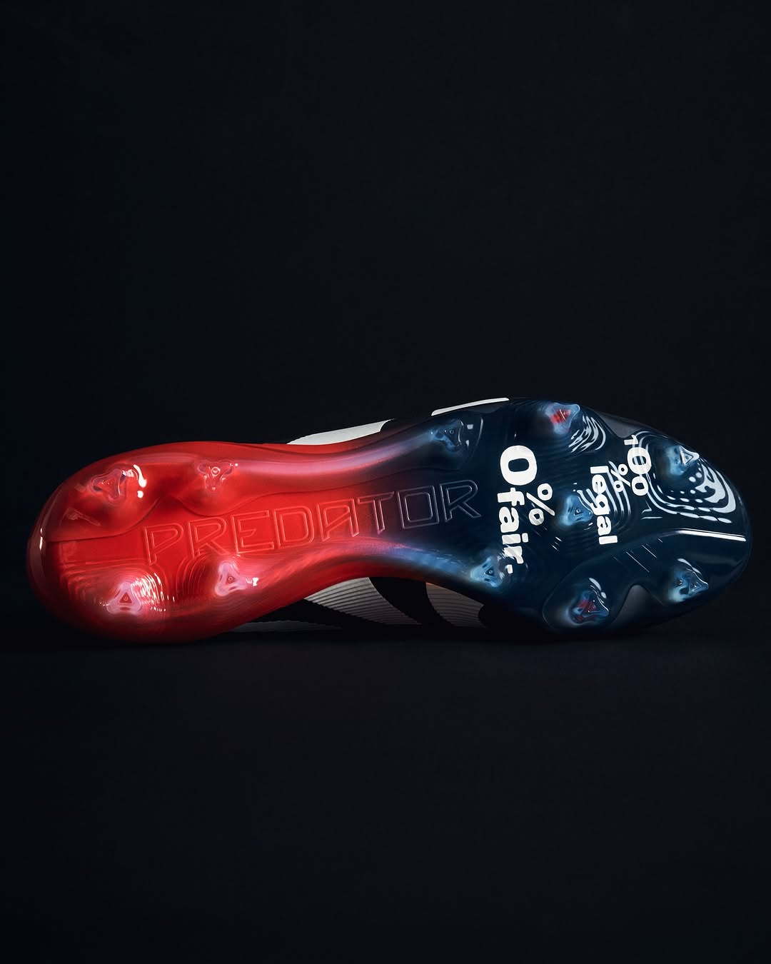 adidas Predator Moments voetbalschoenen in stijl traditionele Predator kleuren