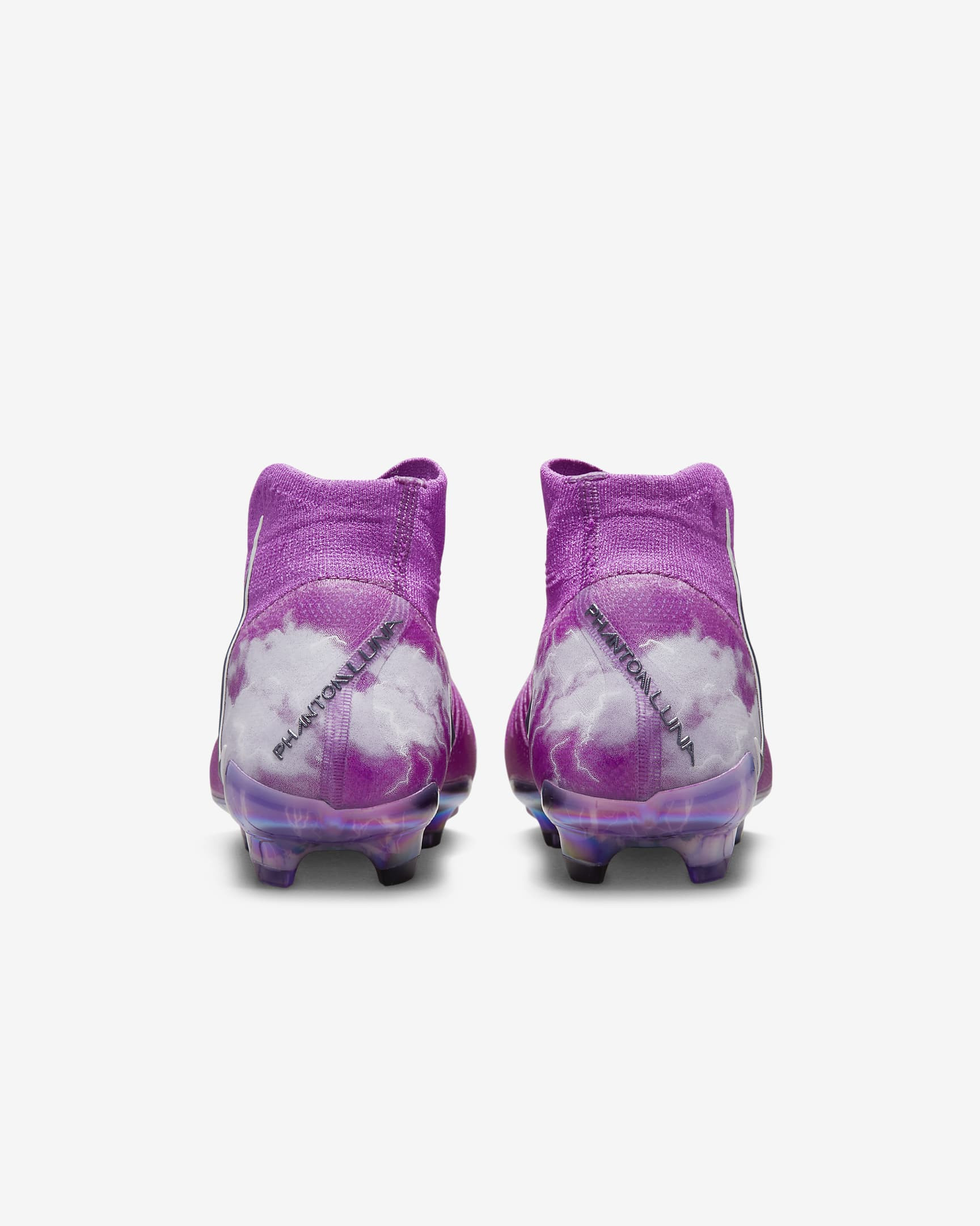 Dit zijn de paarse Nike Phantom Thunder voetbalschoenen