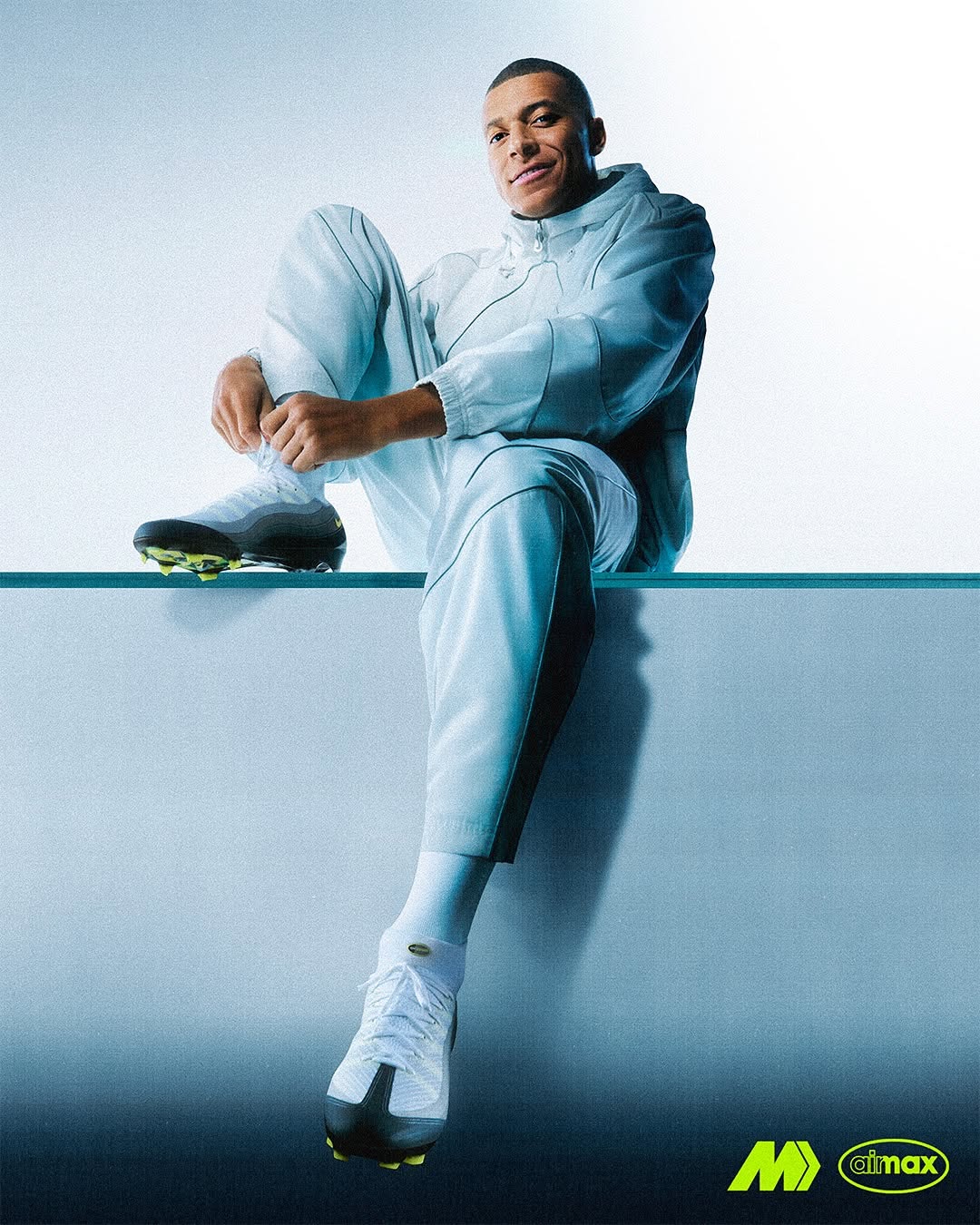 Nike eert Air Max 95 sneakers met limited edition Mercurial Superfly voetbalschoenen