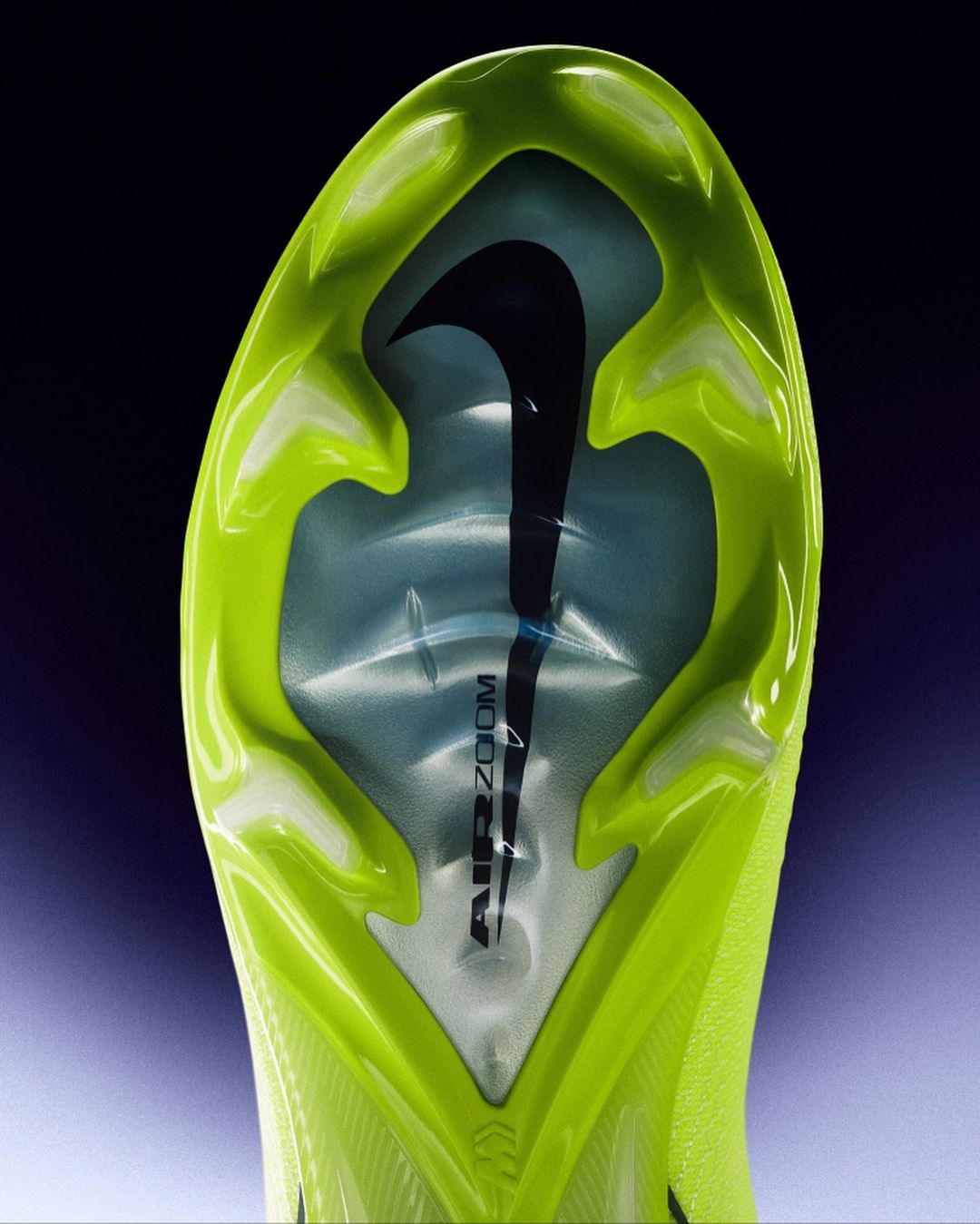 De Nike voetbalschoenen uit het Mad Voltage pack zijn fel geel! 