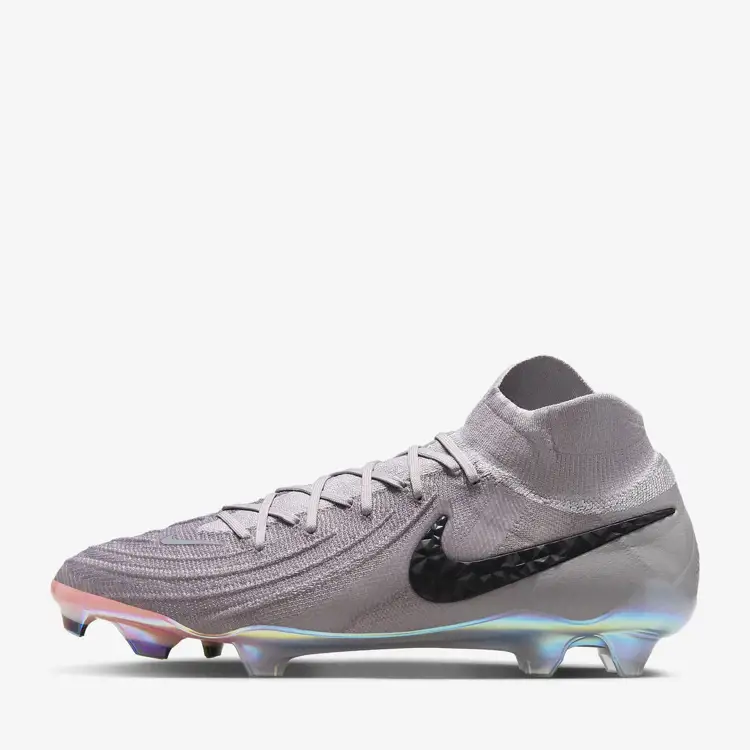 Rising Gem pack! Dit zijn de grijze voetbalschoenen van Nike! 