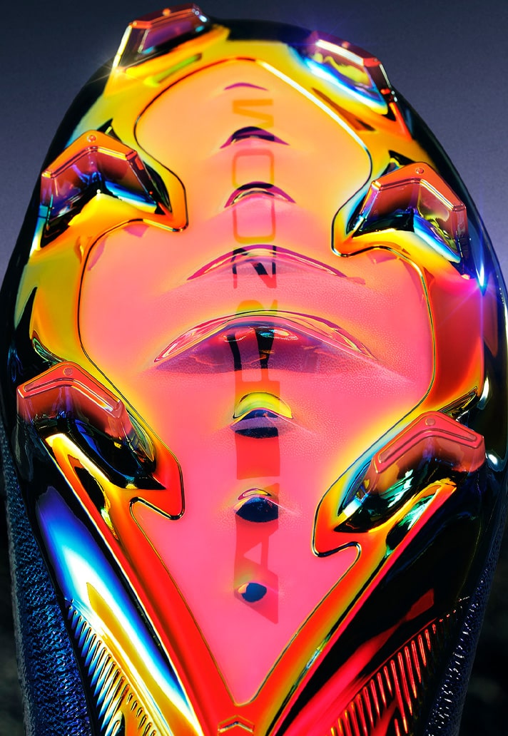 Nike lanceert glinsterende Nike Mercurial Cosmic Speed voetbalschoenen