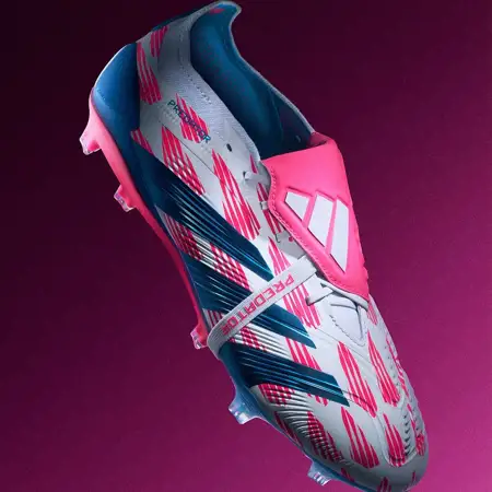Dit zijn de kleurige adidas voetbalschoenen uit het Reemergence pack 2024