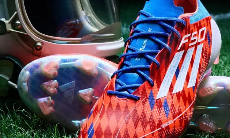 Dit zijn de adidas F50 Raumdeuter voetbalschoenen van Thomas Müller
