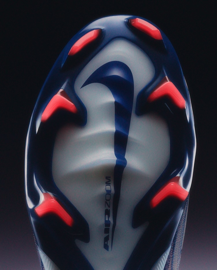 Nike Mercurial Dream Speed 009 voetbalschoenen flitsen in donkere tijden!