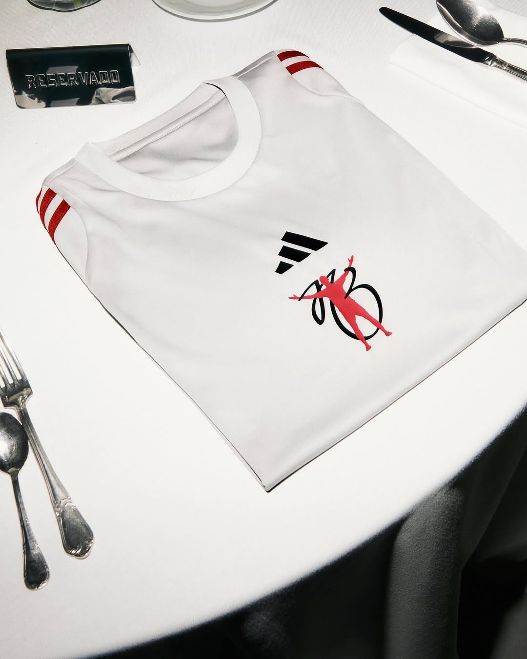 adidas lanceert Chrome Dream Jude Bellingham Predator voetbalschoenen