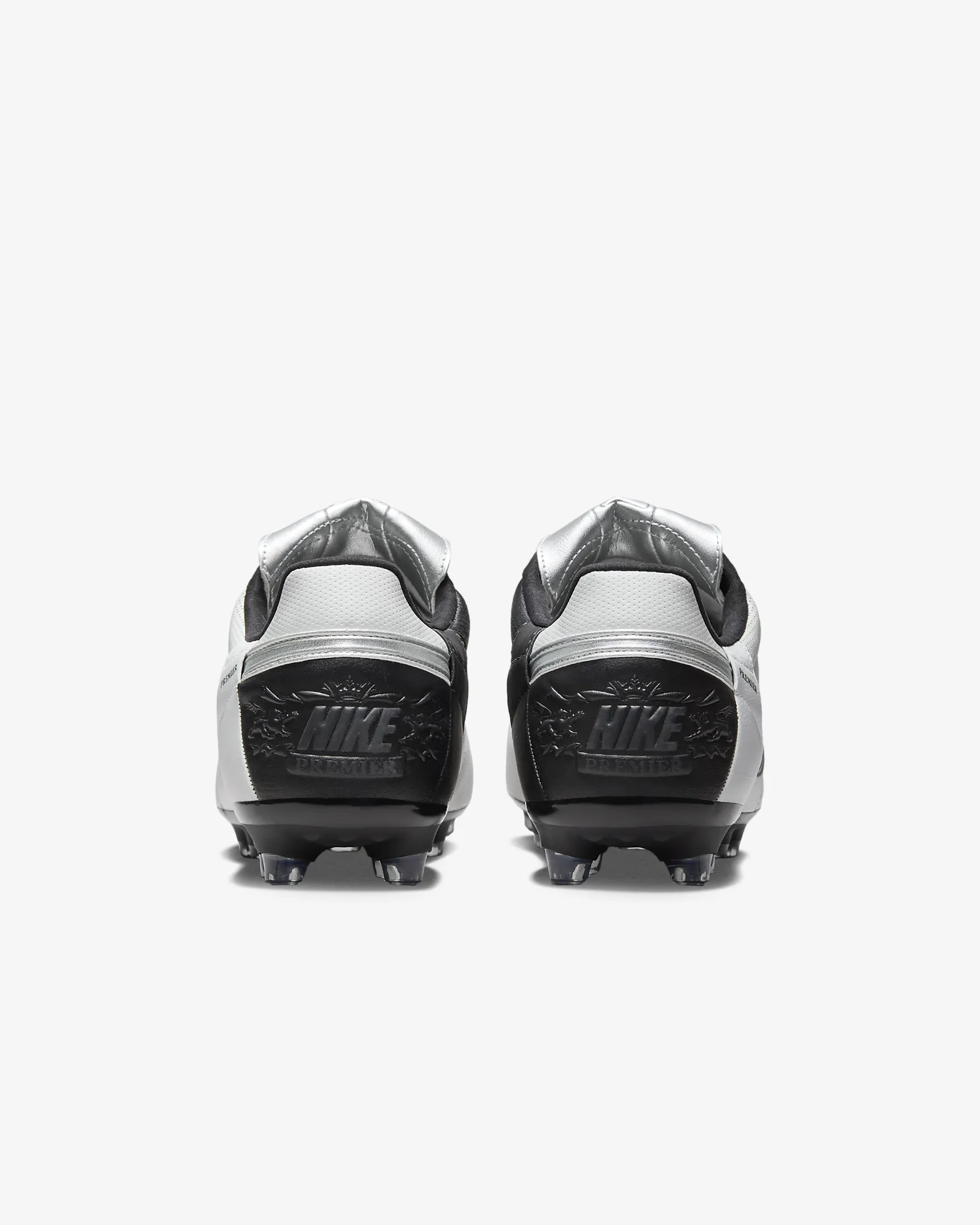 Nike lanceert wit/zwarte Nike Premier III voetbalschoenen