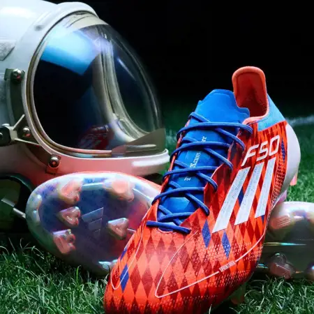Dit zijn de adidas F50 Raumdeuter voetbalschoenen van Thomas Müller