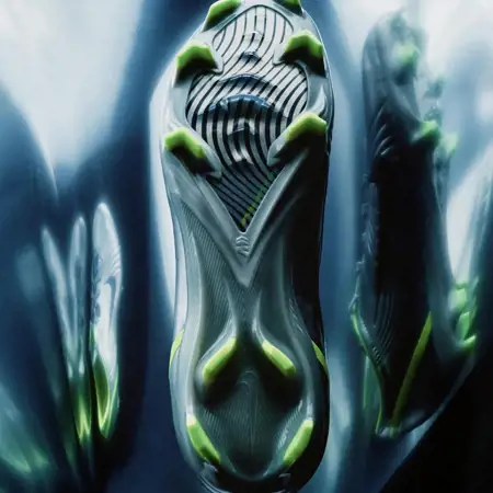 Nike lanceert remake eerste Nike Mercurial Vapor 1 RGN voetbalschoenen