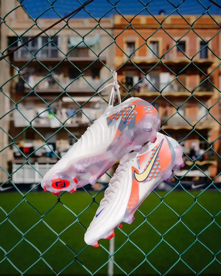 Nike Phantom Barna voetbalschoenen ode aan architectuur Barcelona
